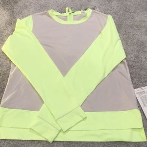 Lululemon Warm Up Crew Size 8